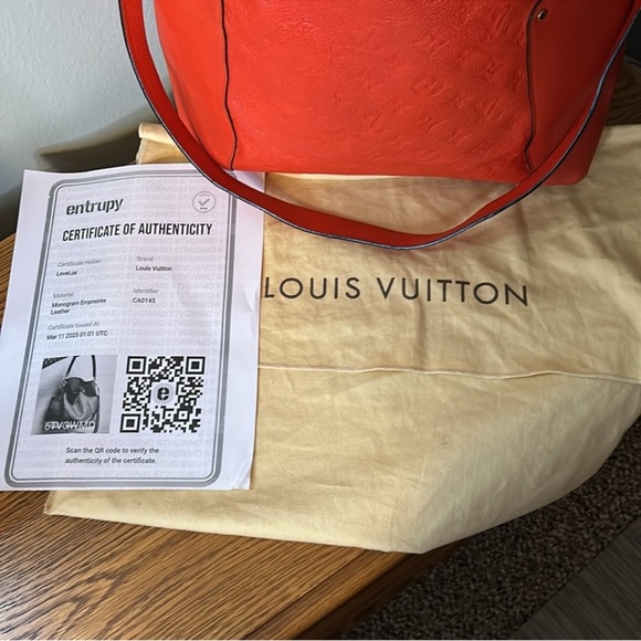 Louis Vuitton Red Leather Women's Bag - Picture 3 of 9